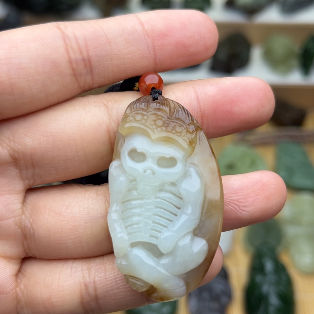 和田玉颈饰未镶嵌