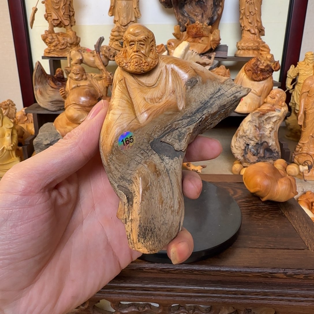 崖柏小木匠艺雕一物一拍