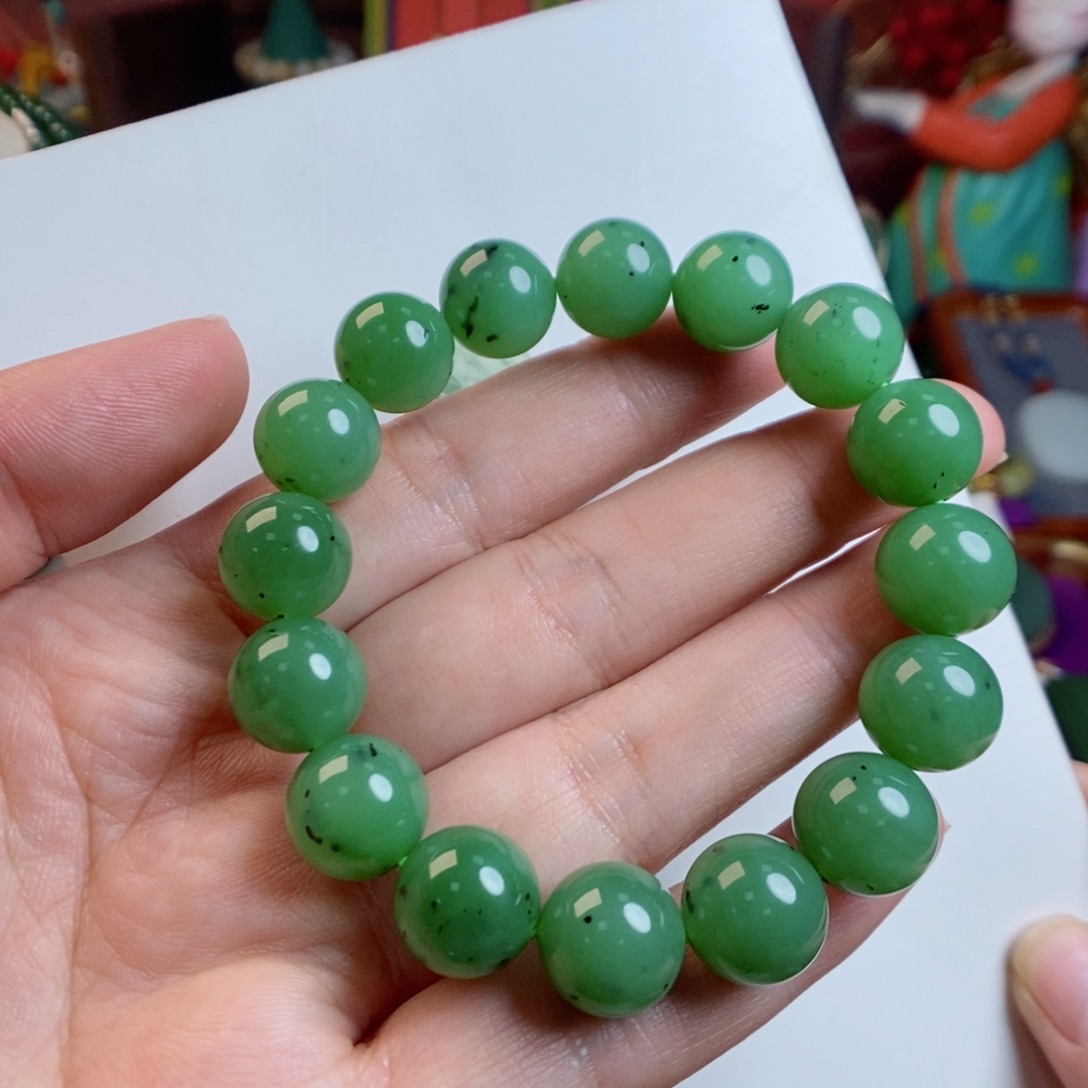 和田玉手链未镶嵌12乌兰海猕猴桃