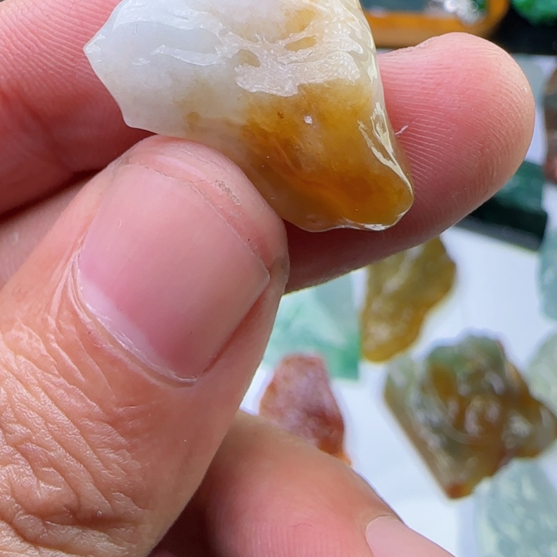 未镶嵌定制翡翠不包工