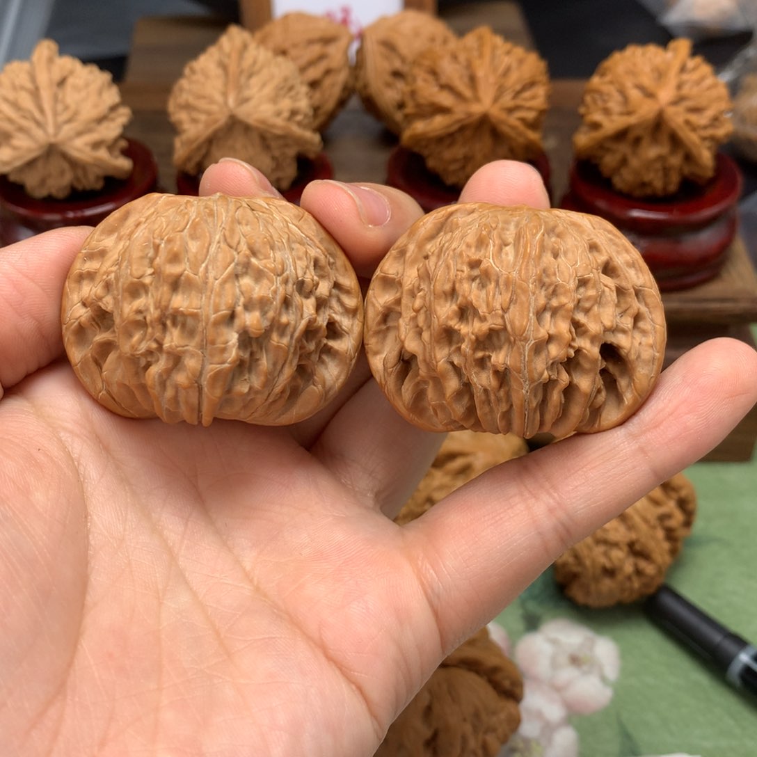 文玩核桃吊坠44磨盘