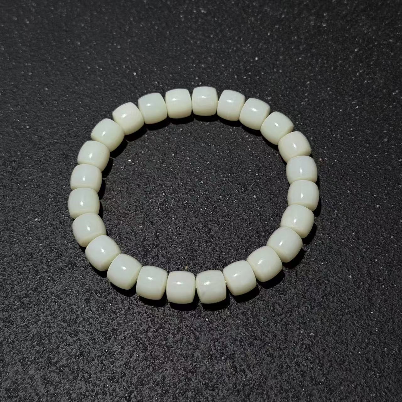 【与帅珠宝】和田玉单圈D063003——多样性发其一