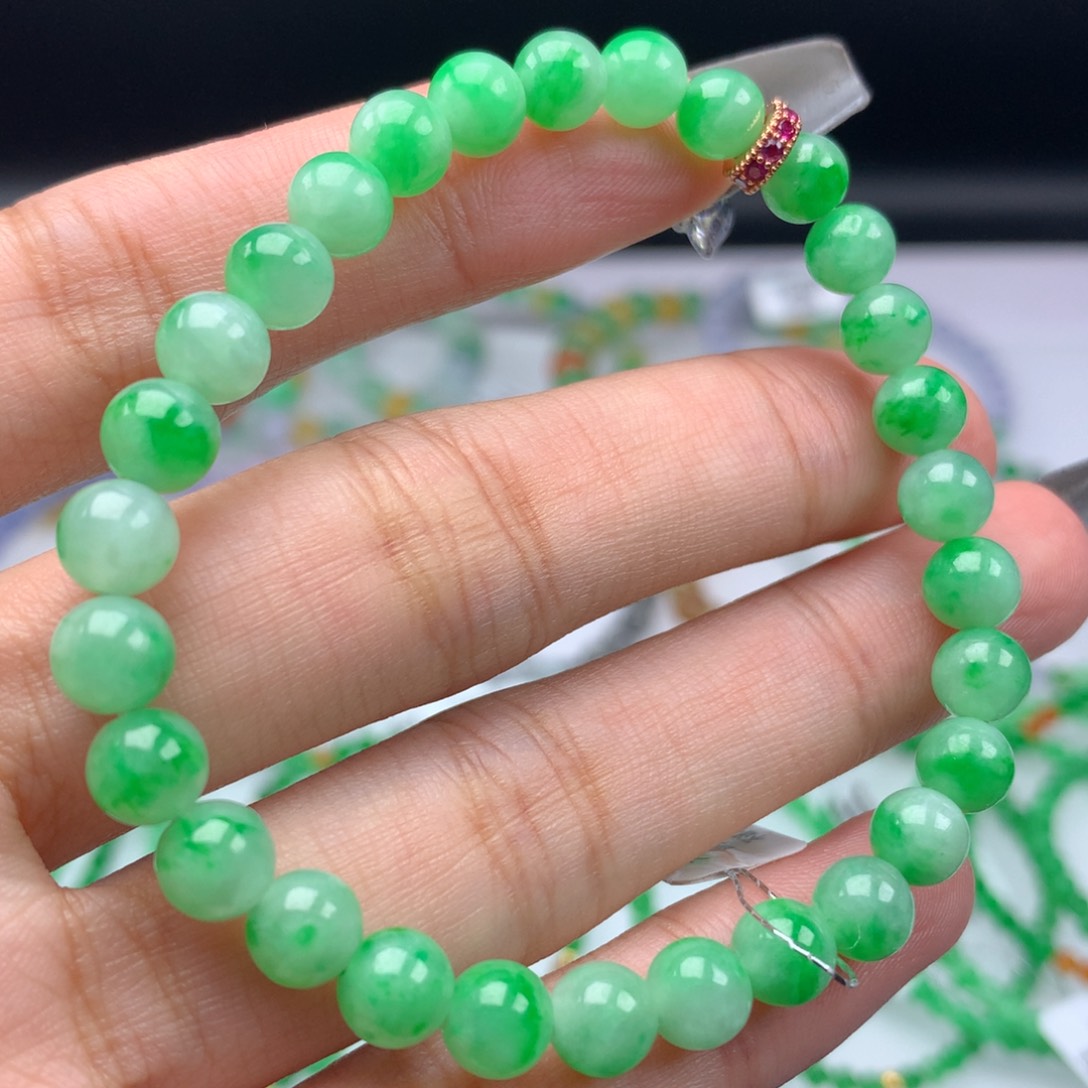 翡翠手链未镶嵌卡