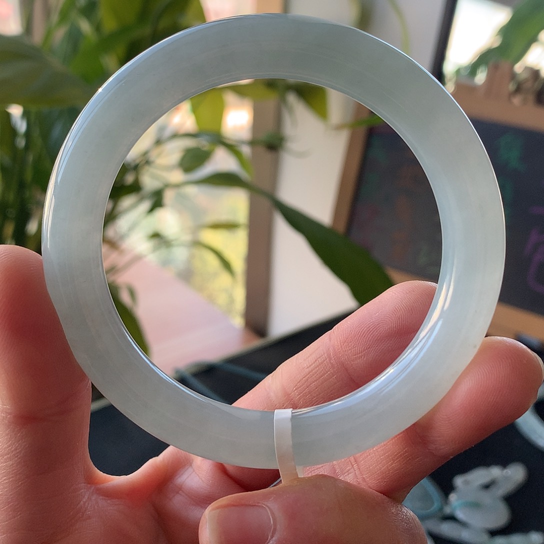 翡翠未镶嵌手镯天然天然资源