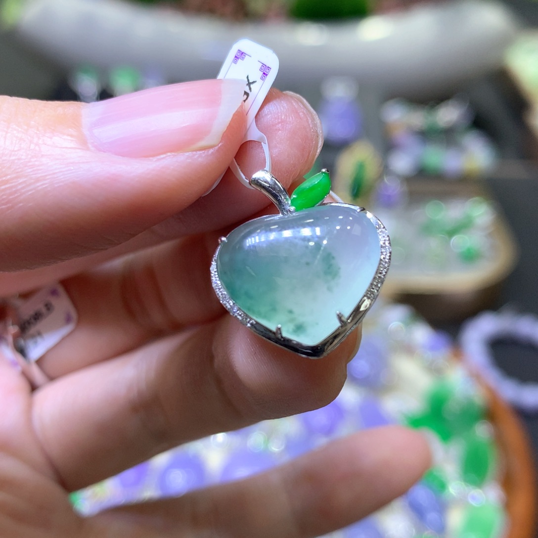 【闪购商品】翡翠颈饰未镶嵌翡翠吊坠项链
