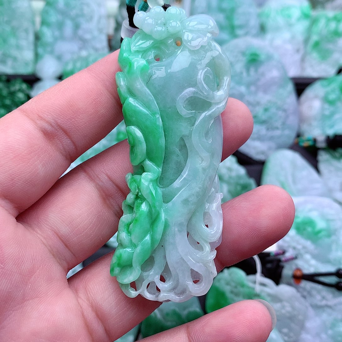 翡翠吊坠(不含链)未镶嵌