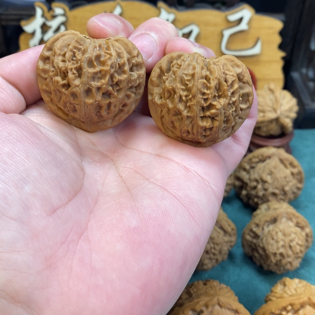 文玩核桃把件宫灯38