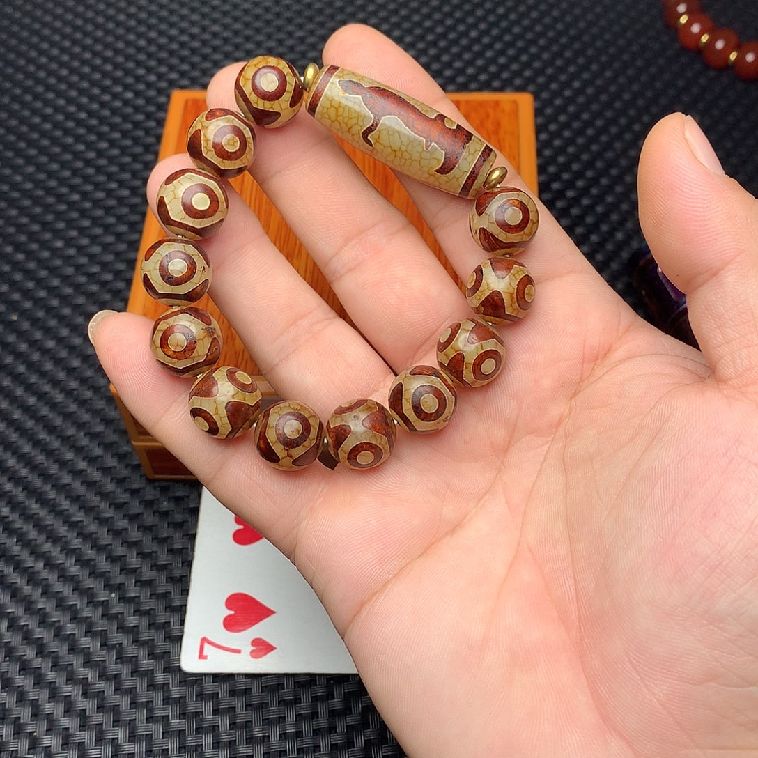 爱***。玛瑙/玉髓未镶嵌手链