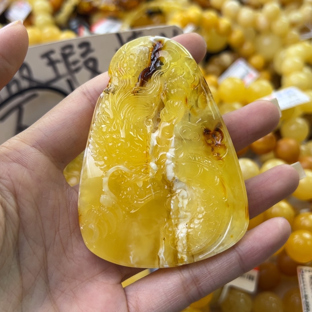 琥珀珠宝奇石未镶嵌