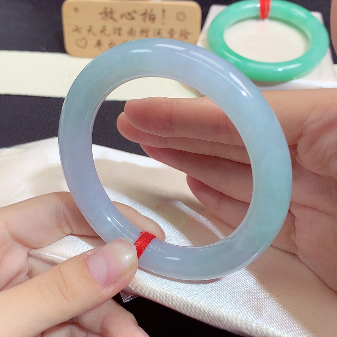 翡翠未镶嵌手镯429