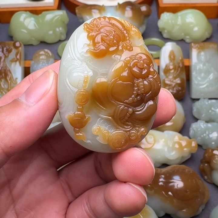 和田玉（糖玉）未镶嵌颈饰C***s