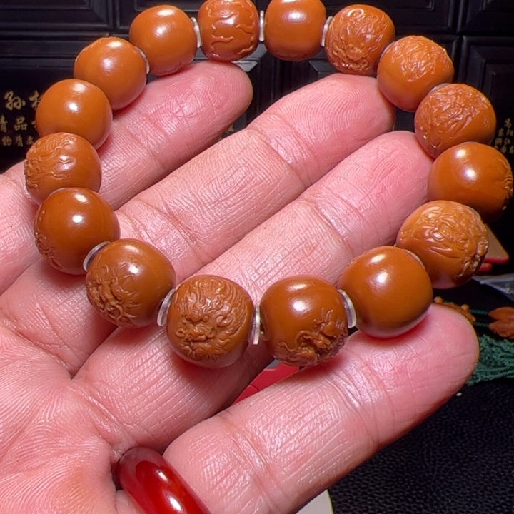 有***思手串橄榄核龙行天下