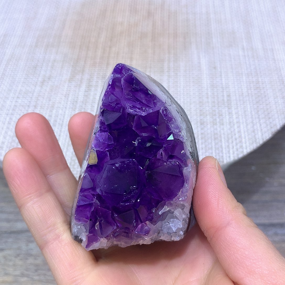 未镶嵌紫晶大型摆件（非配饰）