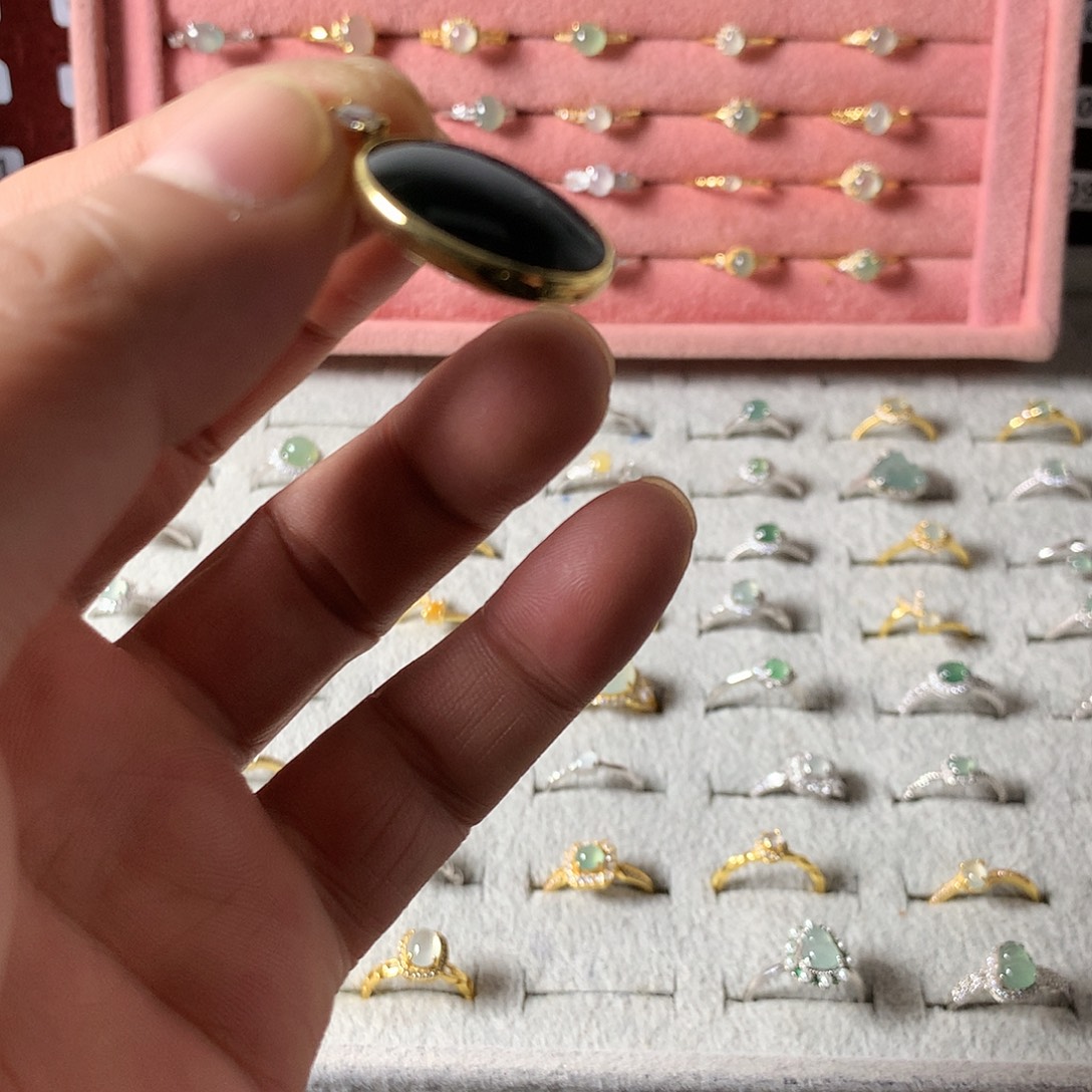 简***！翡翠未镶嵌戒指908