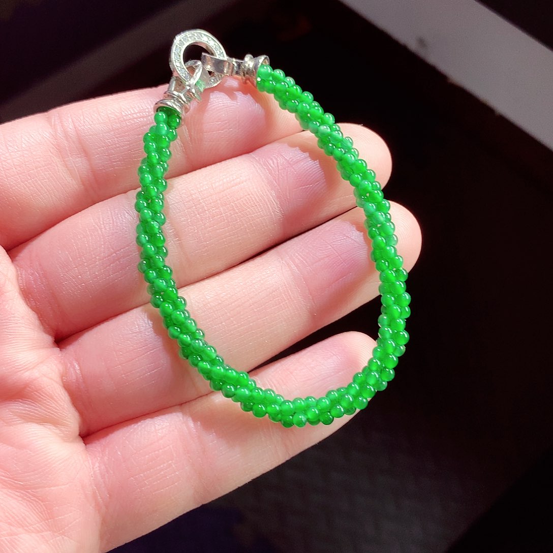 翡翠手链未镶嵌天然翡翠手链未镶嵌