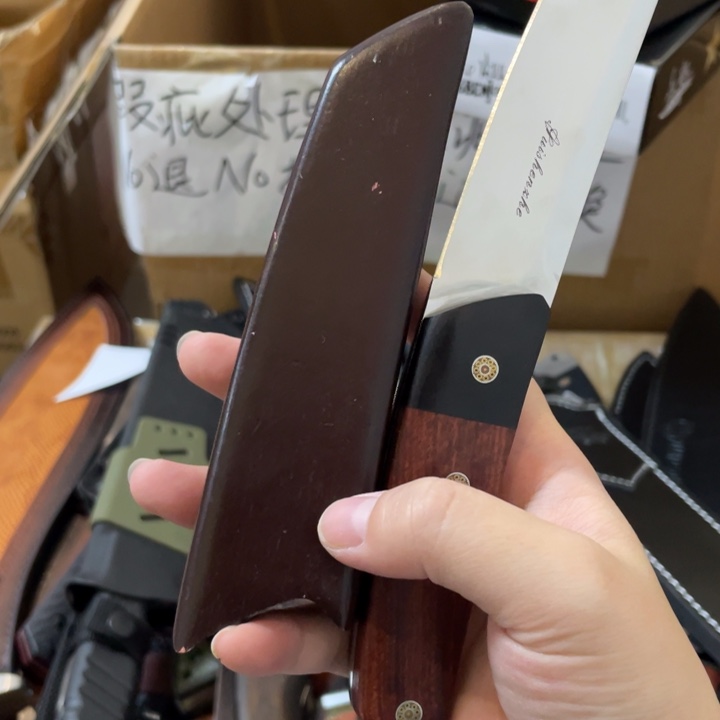 金属清仓处理木翘琥珀