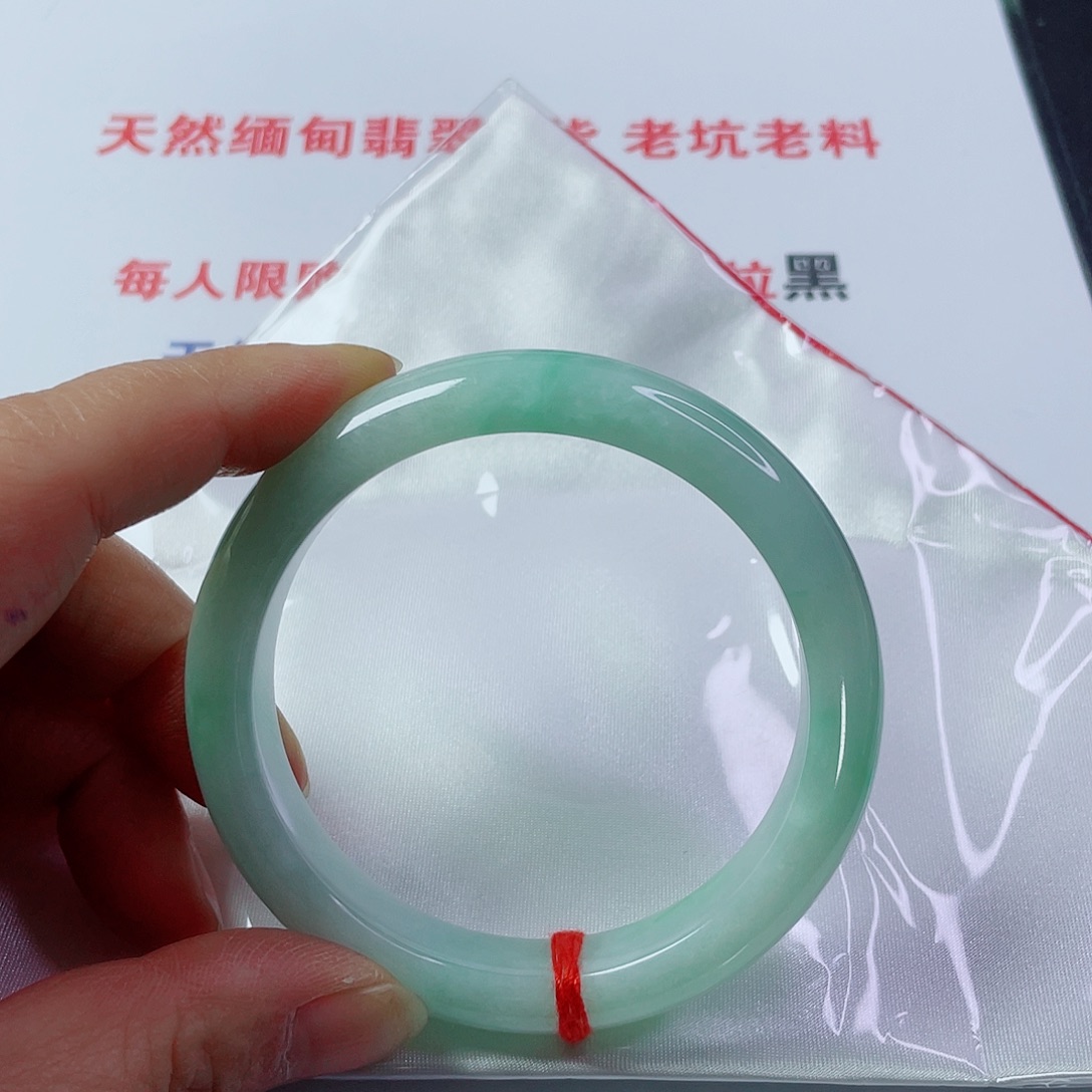 翡翠未镶嵌手镯天然翡翠手镯60
