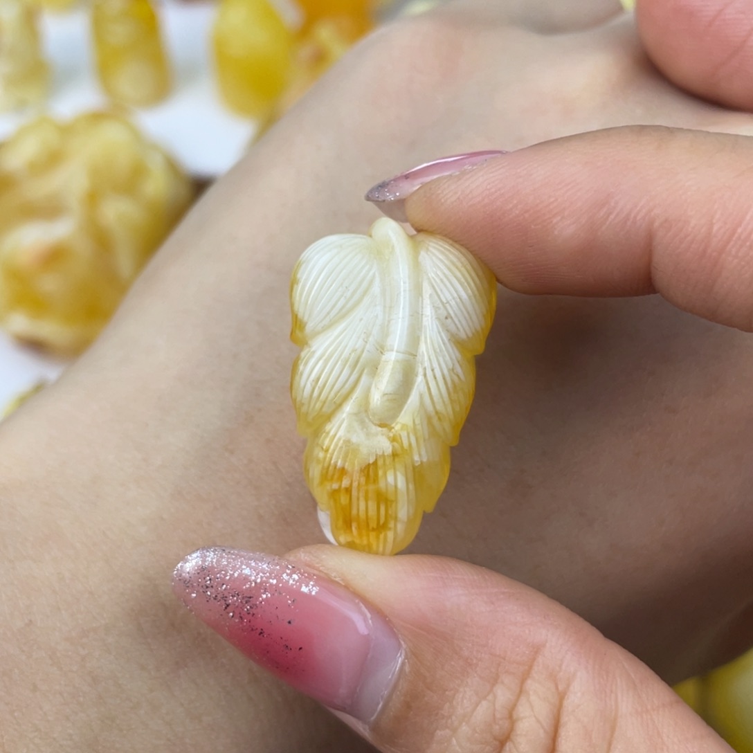 琥珀裸石未镶嵌蜜蜡