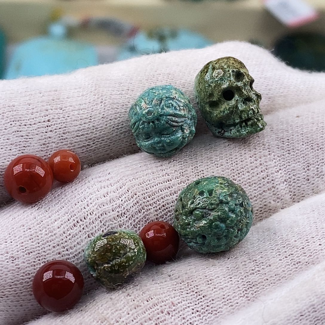 南红玛瑙未镶嵌珠宝奇石