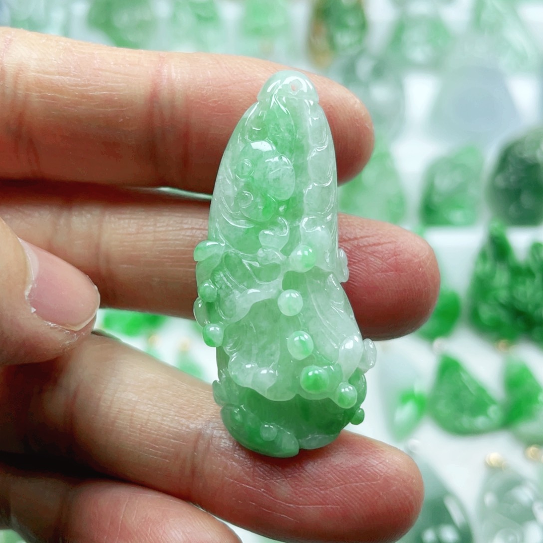 翡翠吊坠(不含链)未镶嵌