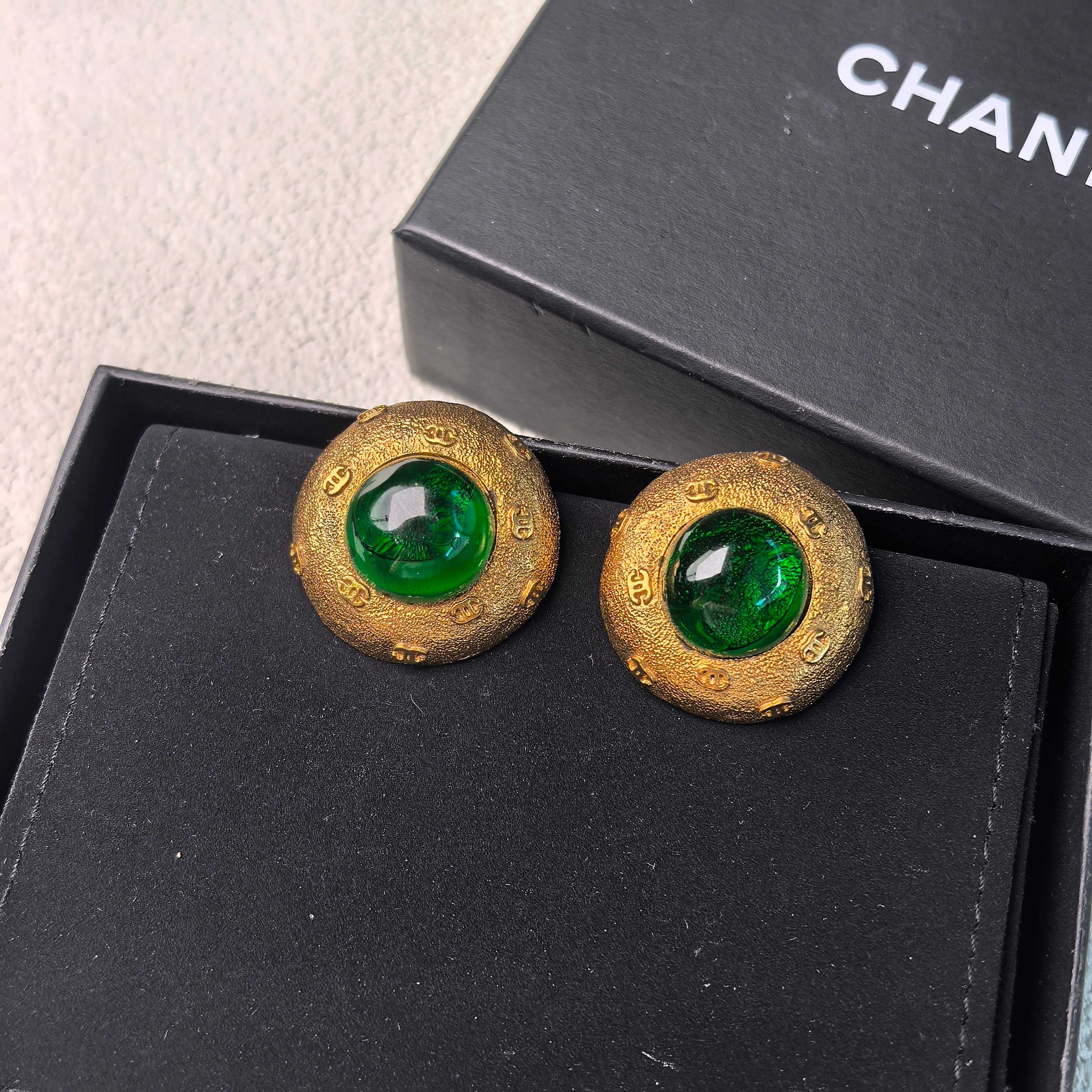 95新 Chanel/香奈儿 泡泡中古Chanel绿琉璃圆盘珍珠耳夹