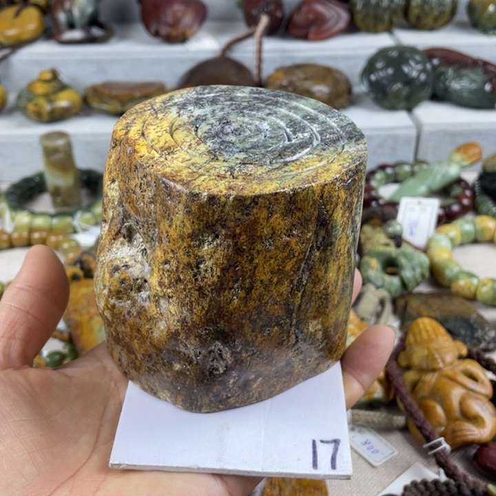岫岩河磨玉（透闪石质玉）未镶嵌珠宝奇石