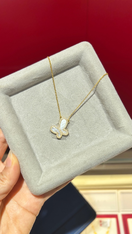 足金999蝴蝶项链7.73克