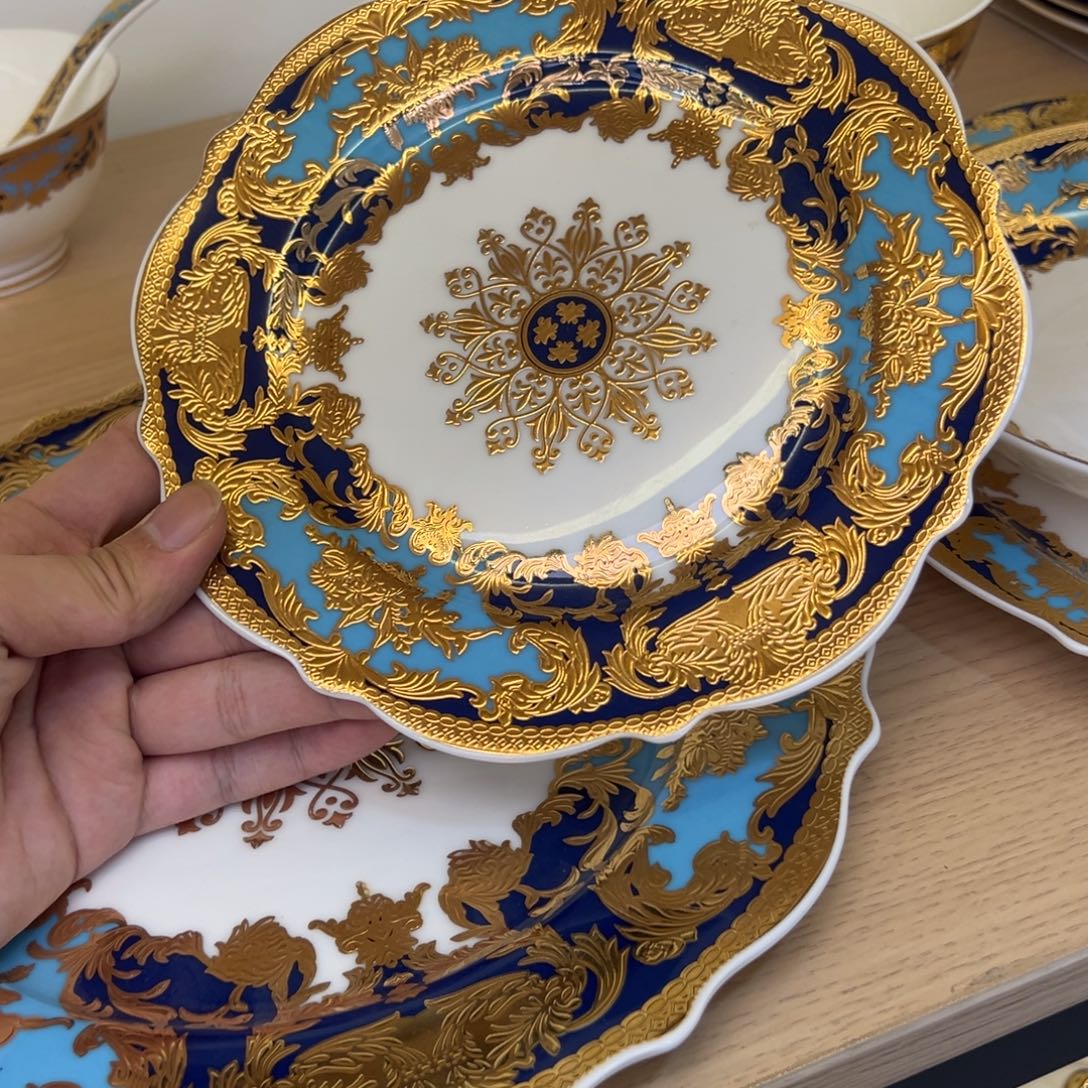 瓷片8寸平盘两个一单