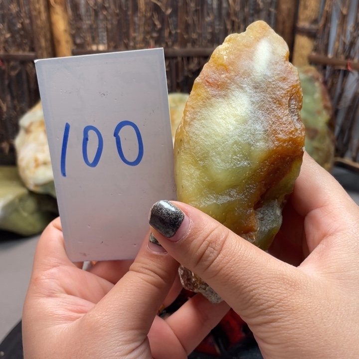 蛇纹石玉未镶嵌岫玉