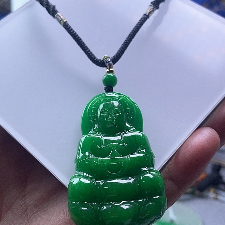吊坠(赠链)未镶嵌翡翠