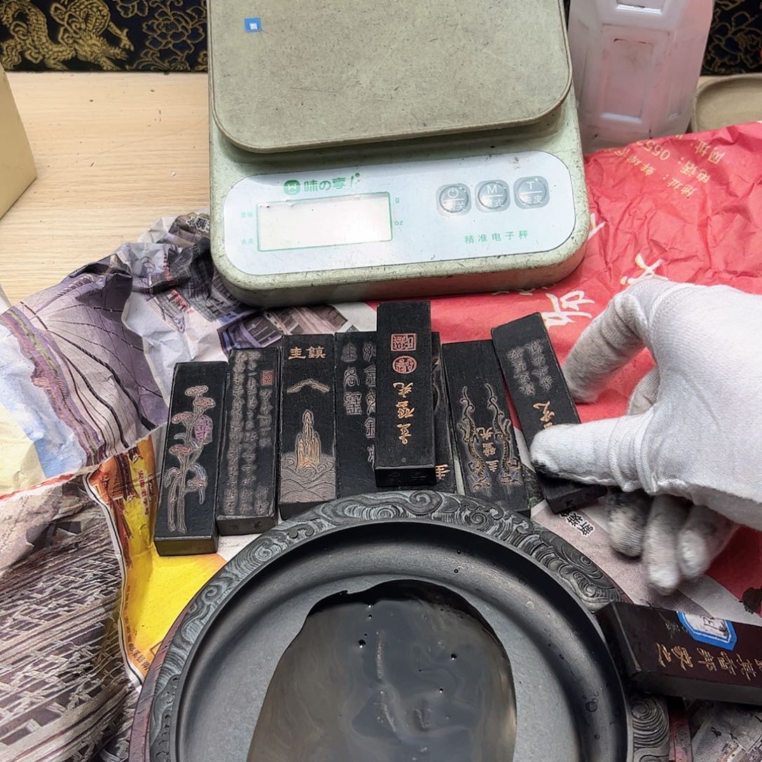 8个高哈哈哈哈哈哈哈哈