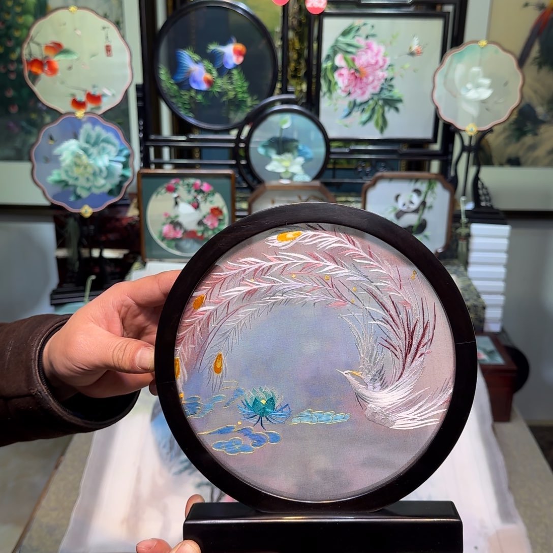 刺绣刺绣工艺精湛