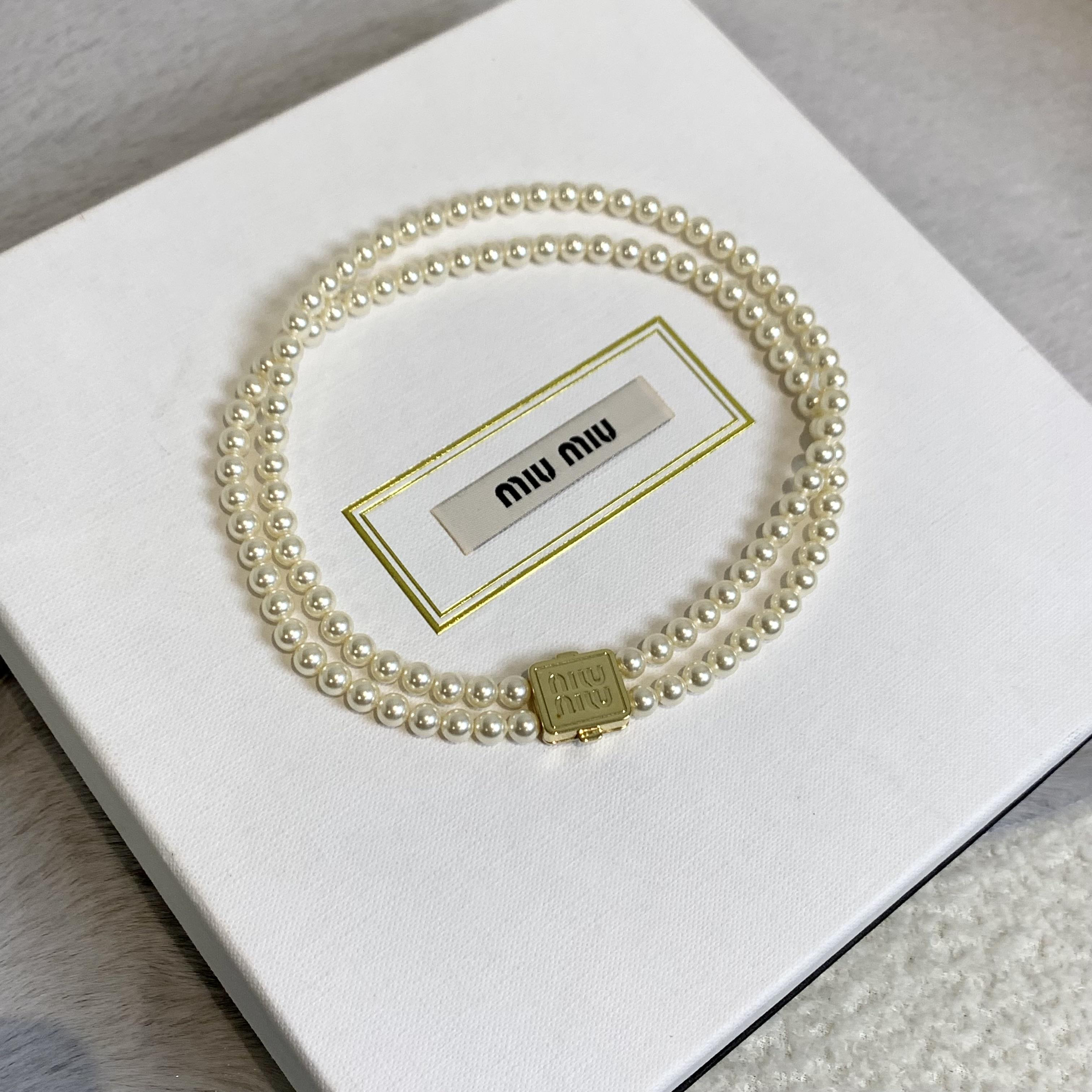 99新 MIU MIU/缪缪 壹臻/珍珠choker/84010439