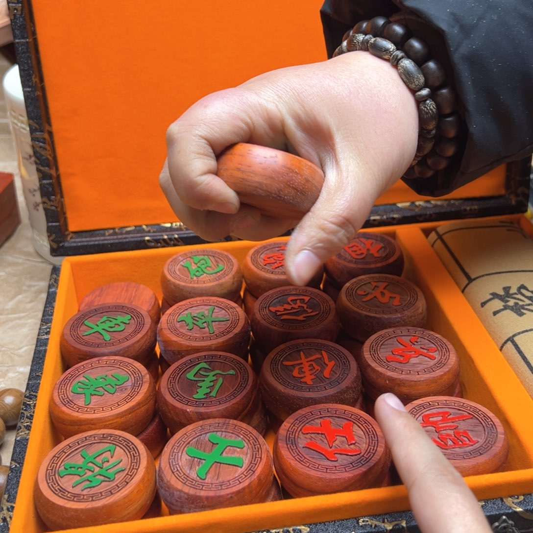 大叶紫檀（黑酸枝木类）