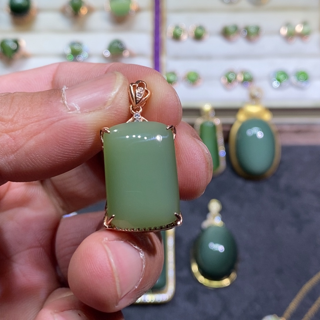 和田玉（碧玉）吊坠(不含链)银S925镶嵌