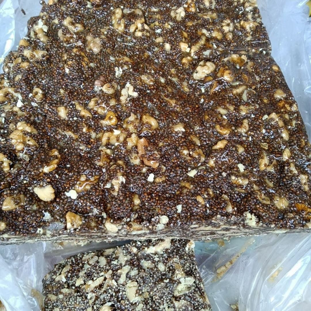 云南特产手工核桃苏麻糖花生麦芽糖零食小吃镇雄麻糖