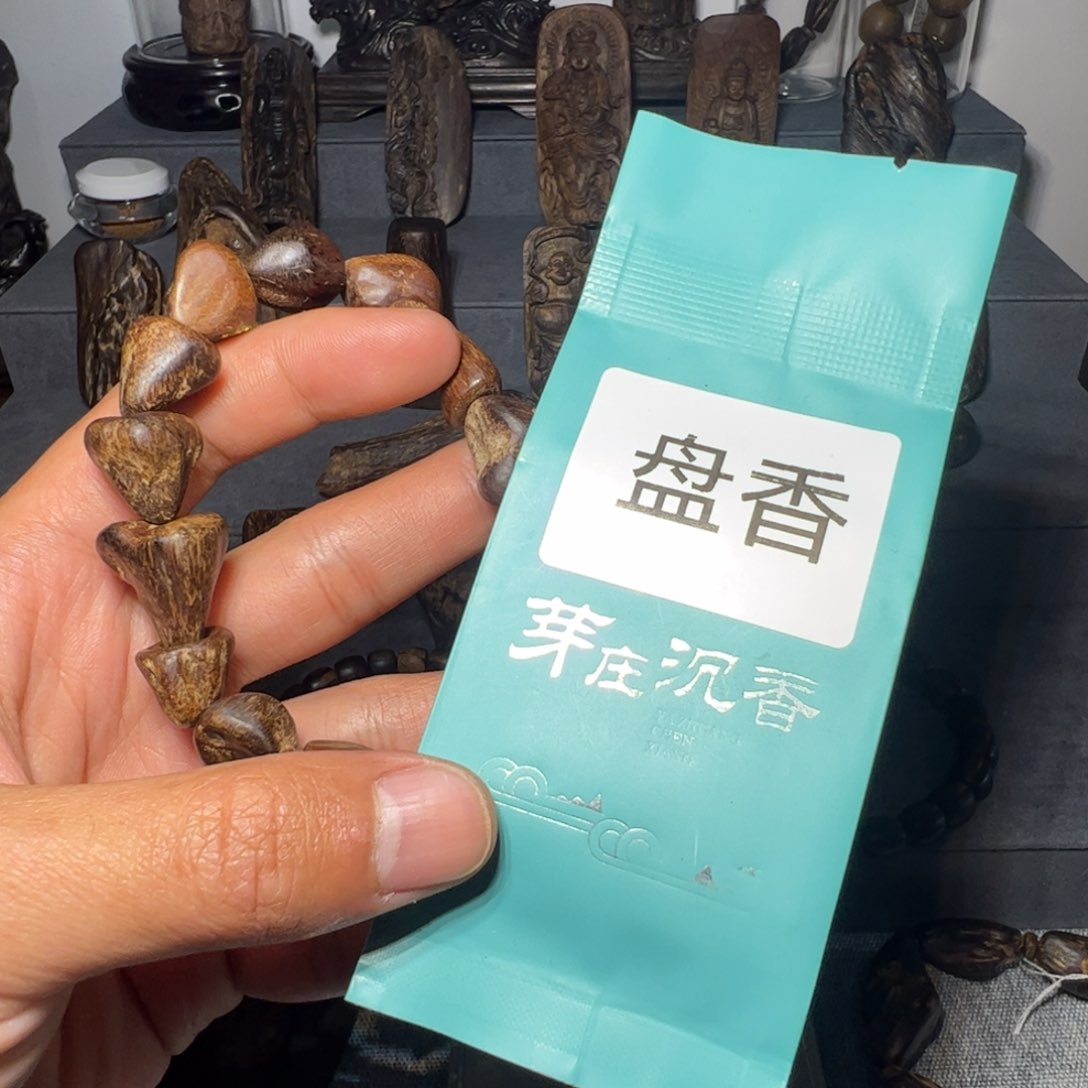 美**生盘香+达拉干沉水随型15.85克