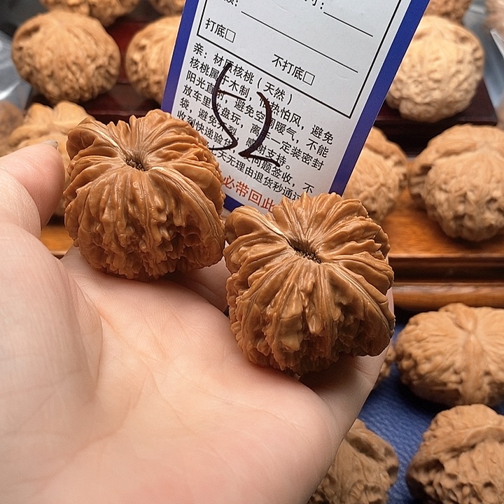 桃核吊坠四座楼狮子头46