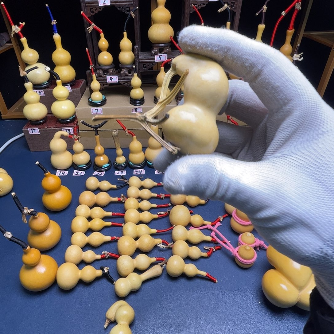 宝***爷大叶紫檀（黑酸枝木类）