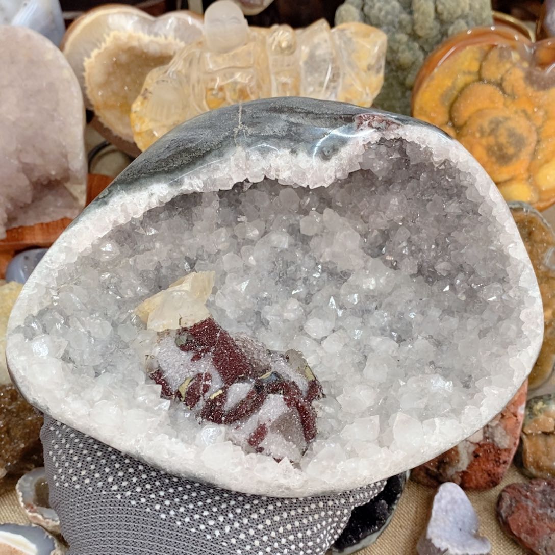 天然水晶摆件未镶嵌水晶