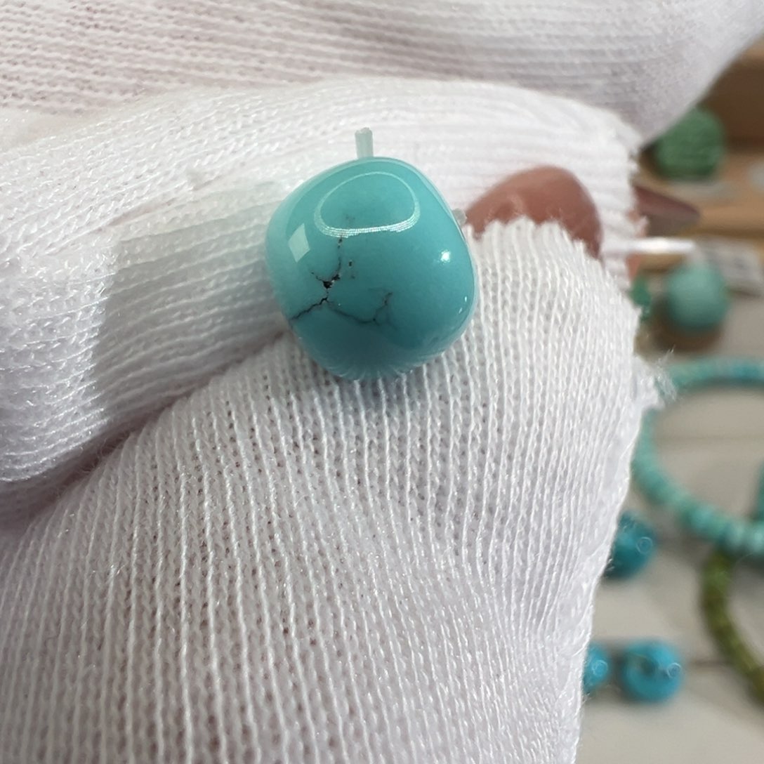 绿松石配饰未镶嵌