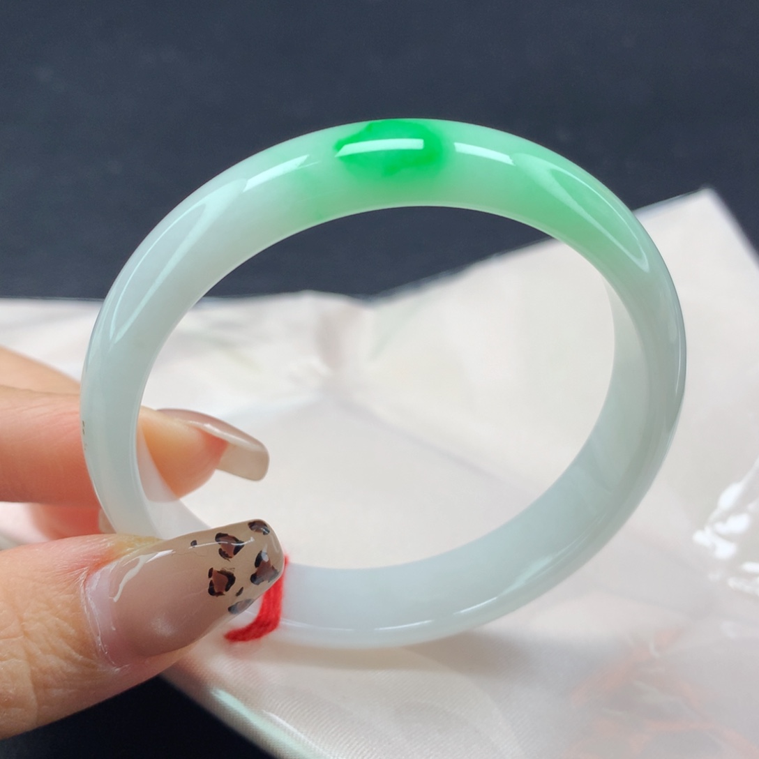 翡翠手镯未镶嵌（26号）