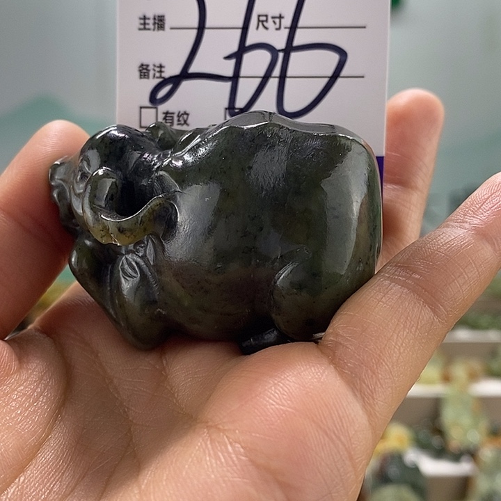 和田玉有瑕，茶宠未镶嵌