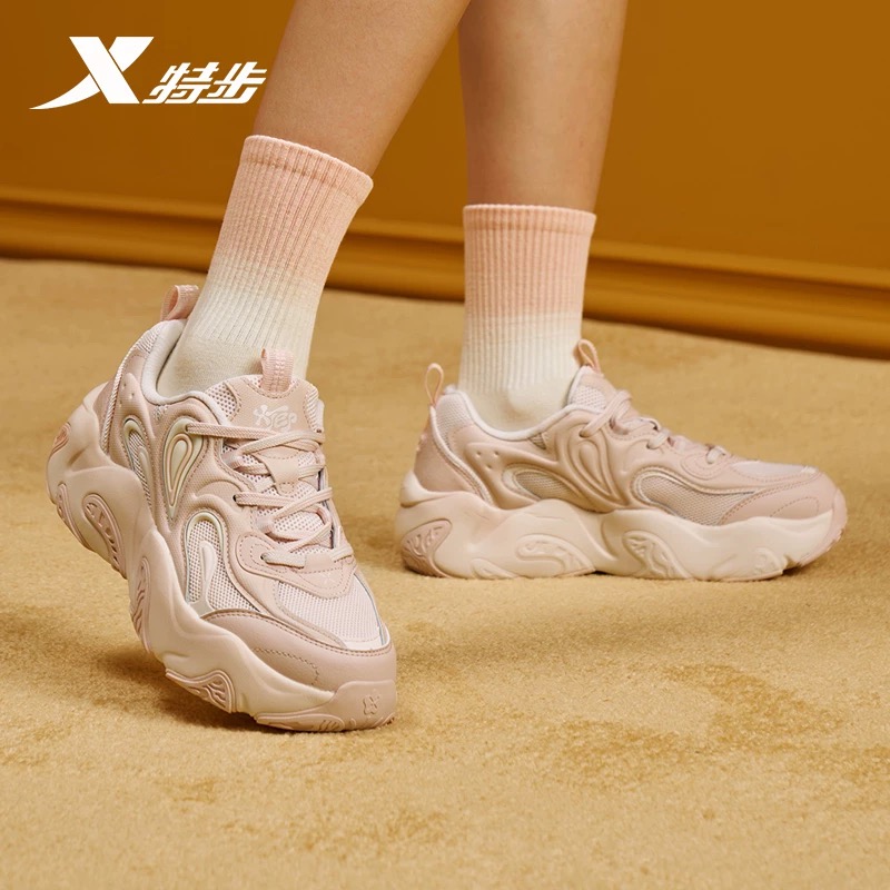 特步花瓣鞋3.0丨休闲鞋女时尚厚底增高老爹鞋秋冬新款女子运动鞋