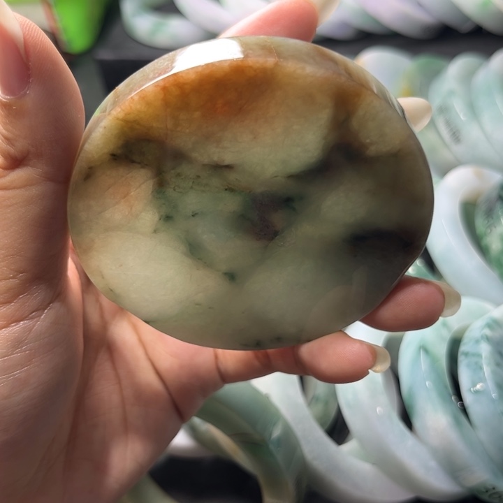 定制翡翠未镶嵌翡翠手镯