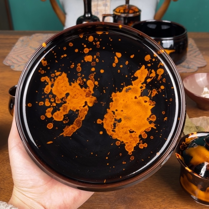 盘玳瑁釉圆形大壶承