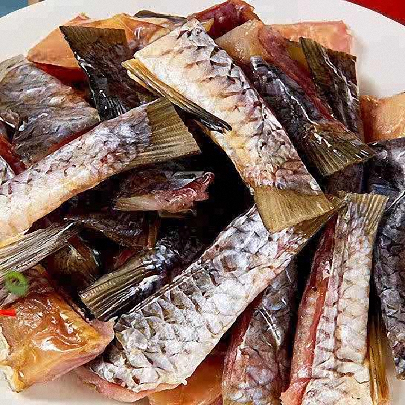 农家风干草鱼尾湖北特产腌制晒干自然风干非烟熏腊鱼尾7成干