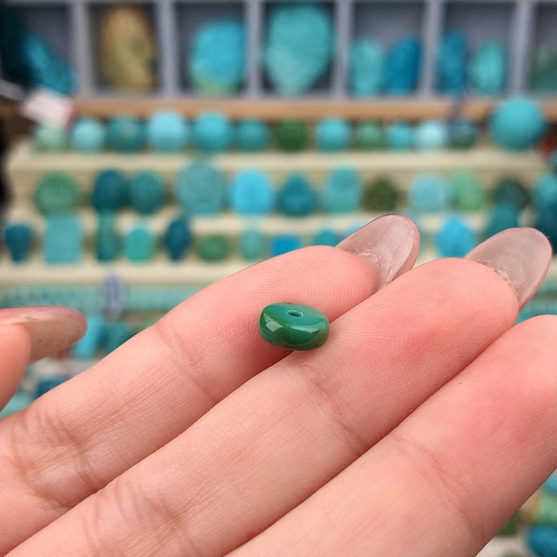 未镶嵌绿松石珠宝奇石