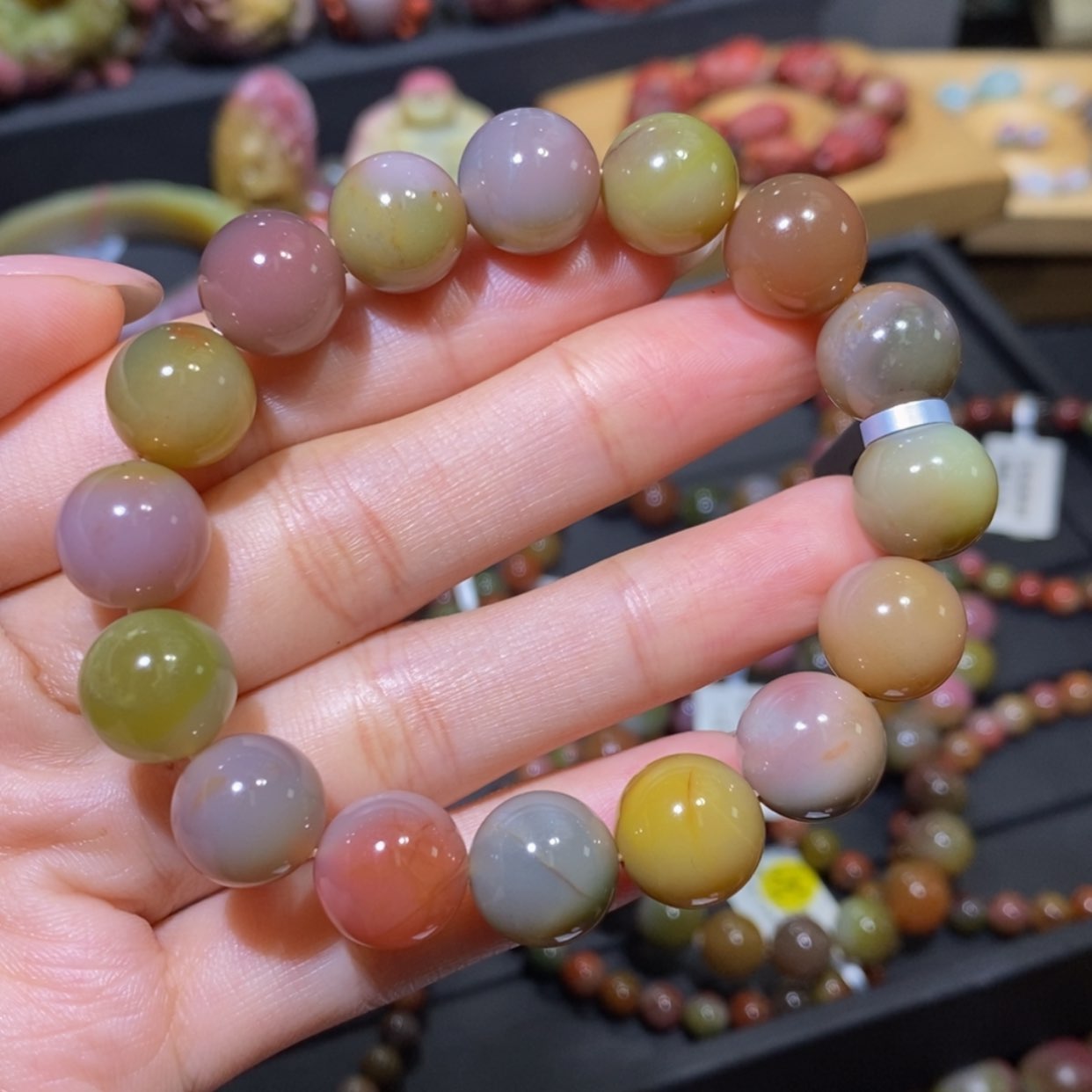 【闪购商品】未镶嵌手串玛瑙/玉髓盐源玛瑙