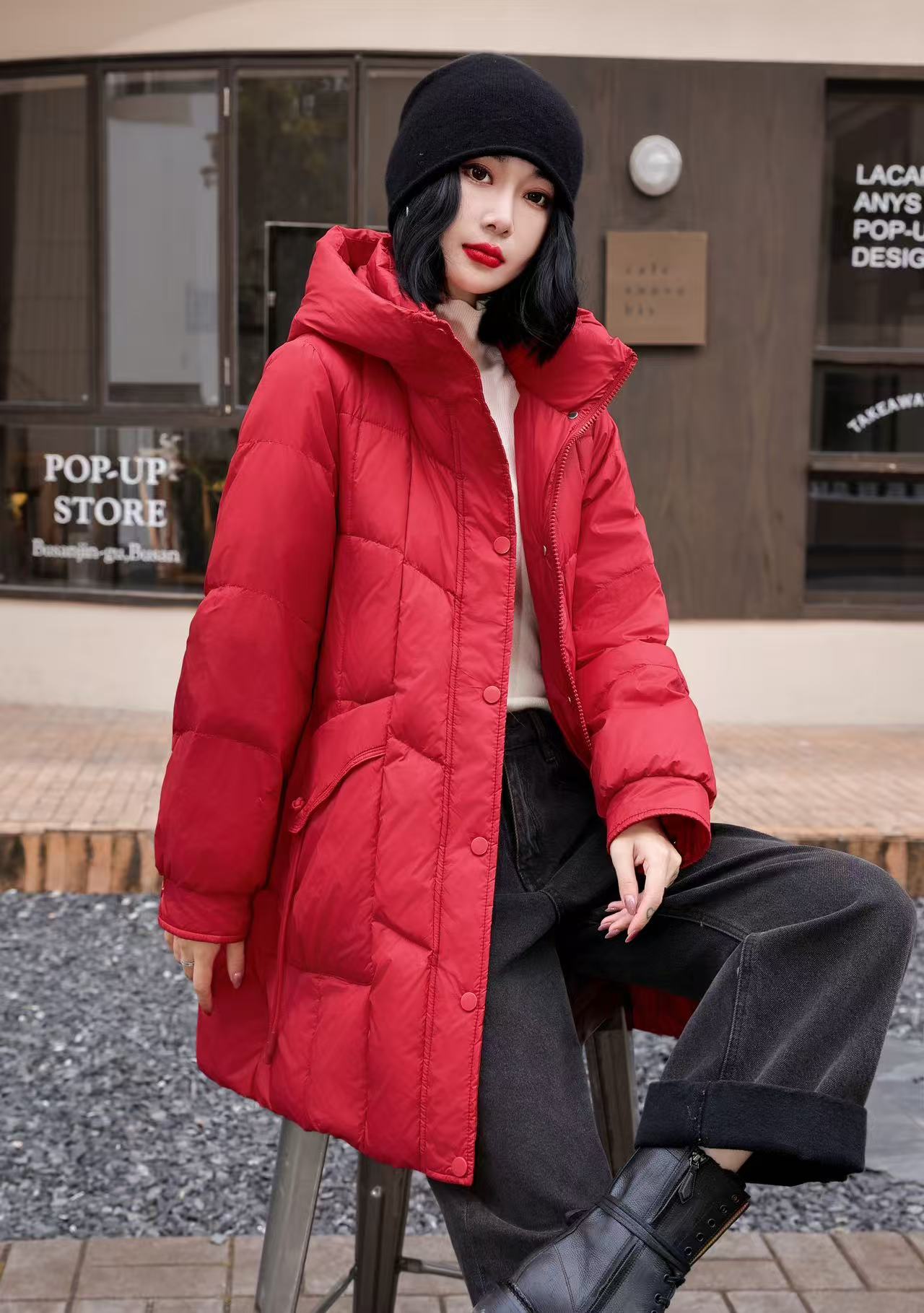 中长款羽绒服简洁大方时尚保暖轻盈舒适